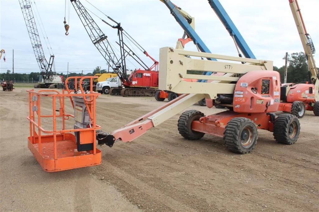 2009 JLG 450A