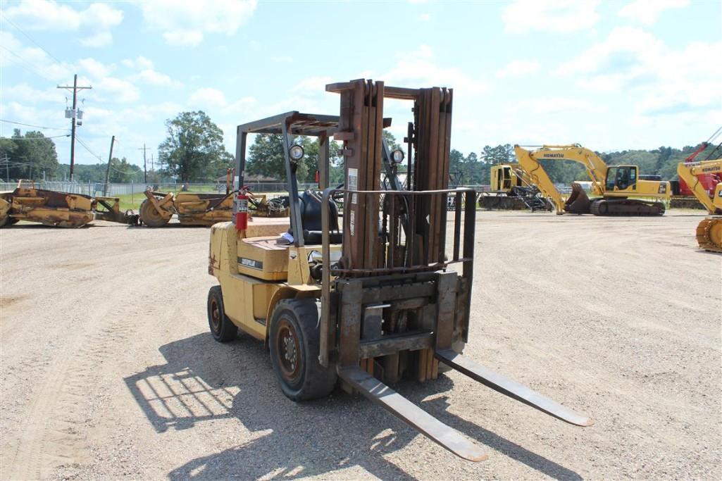 CATERPILLAR DP45K FORKLIFT