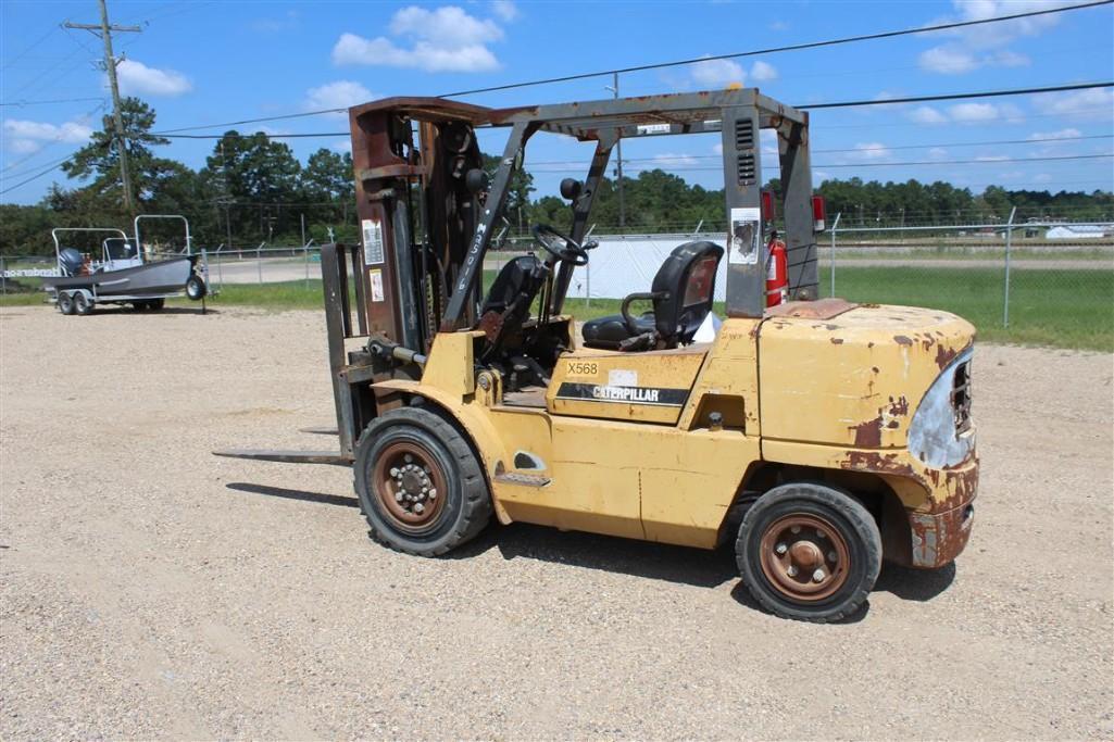 CATERPILLAR DP45K FORKLIFT