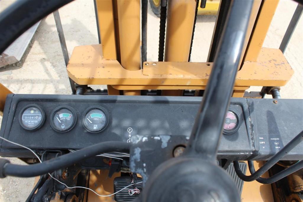 KOMATSU FG25S FORKLIFT