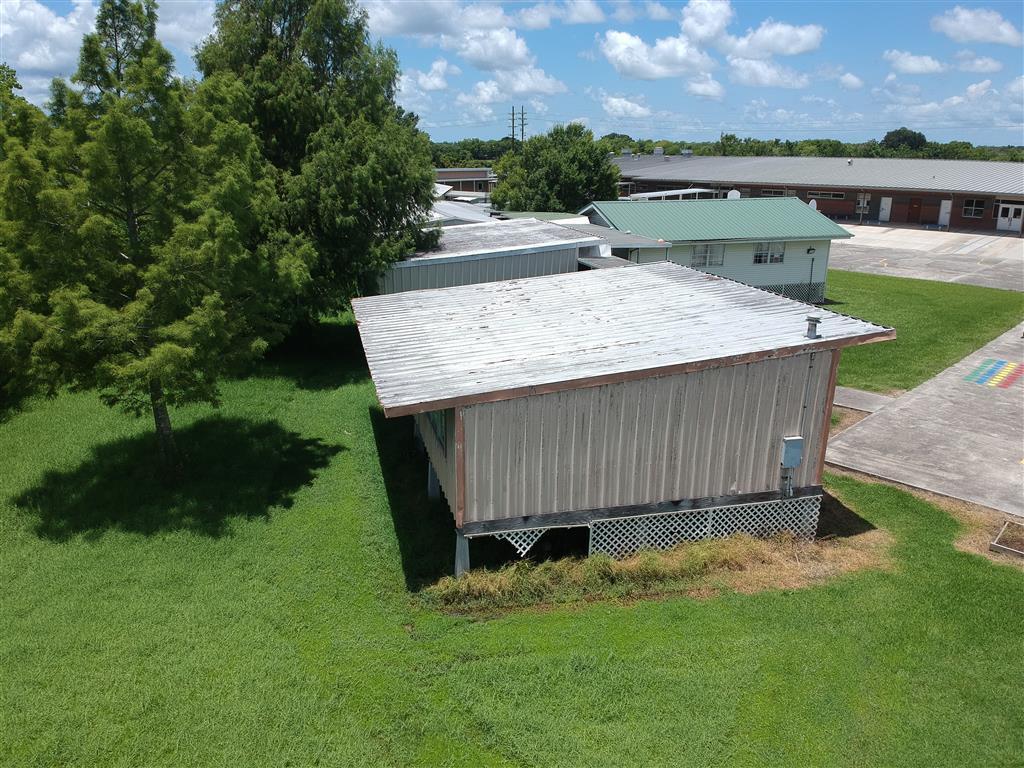 30X24 PORTABLE BUILDING AXLE