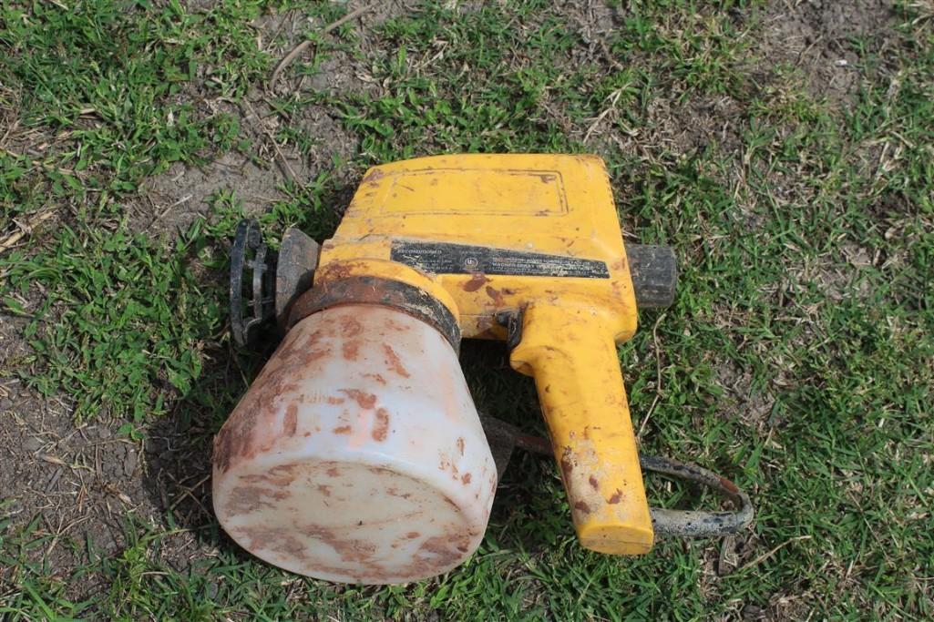 LOT OF (3) SPRAY GUNS