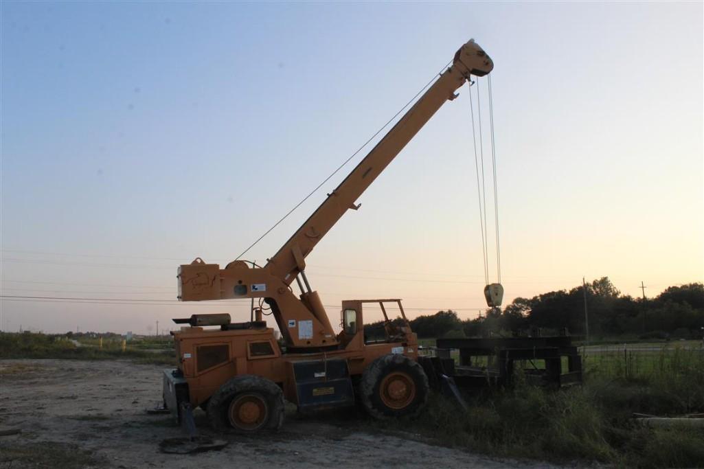 GROVE RT58 RUBBER TIRE CRANE