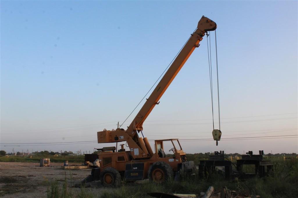 GROVE RT58 RUBBER TIRE CRANE