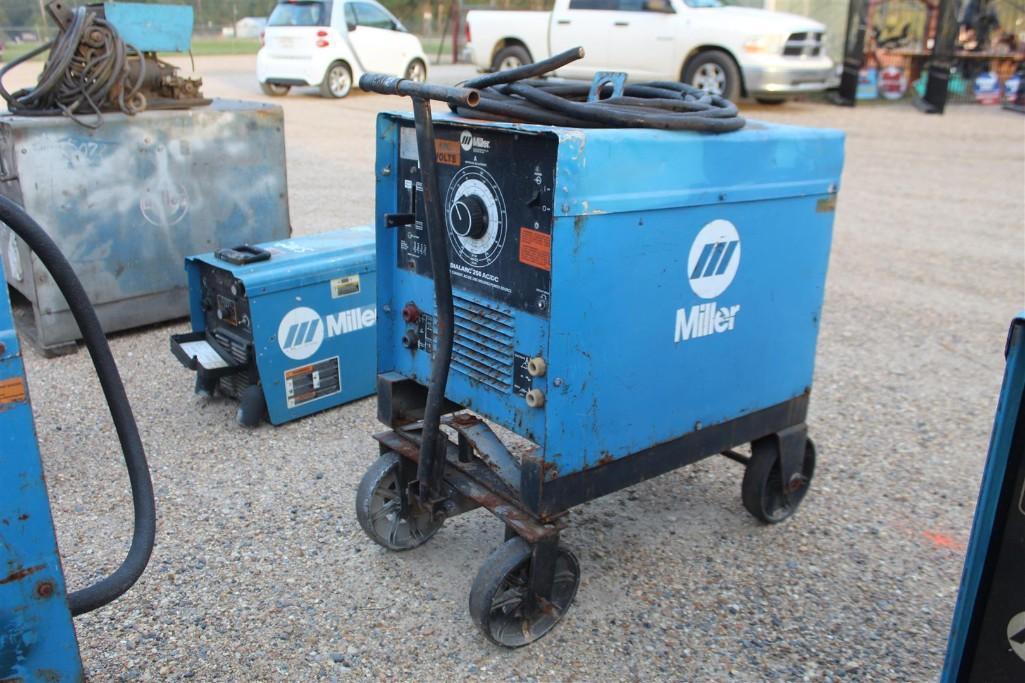 Miller Dialarc 250 AC/DC (SN: JJ334035)