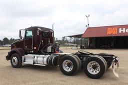 2015 KENWORTH T800 DAY CAB