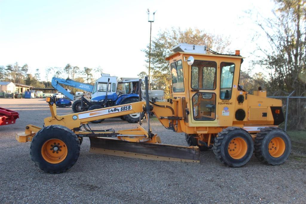 LEEBOY 685B MOTOR GRADER