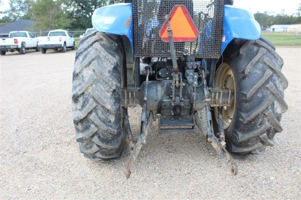 NEW HOLLAND TB110 TRACTOR