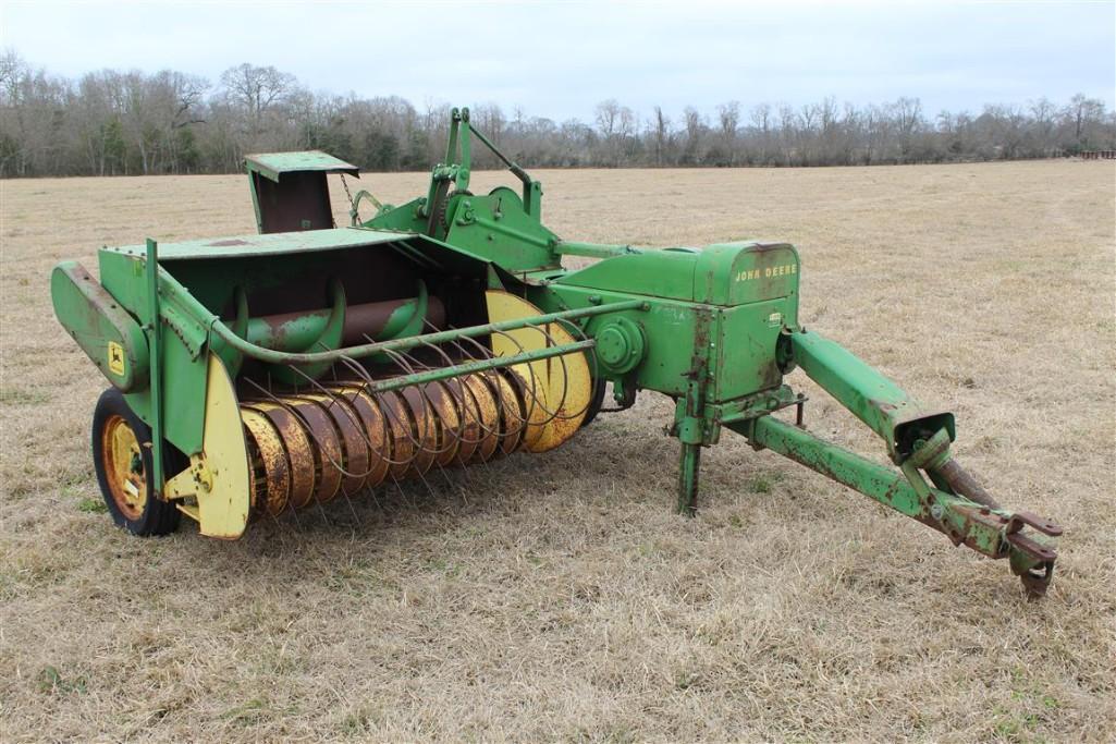 John Deere 24T Hay Baler