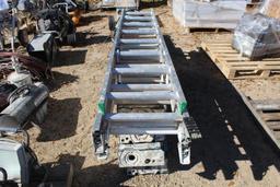 LOT OF (6) LADDERS