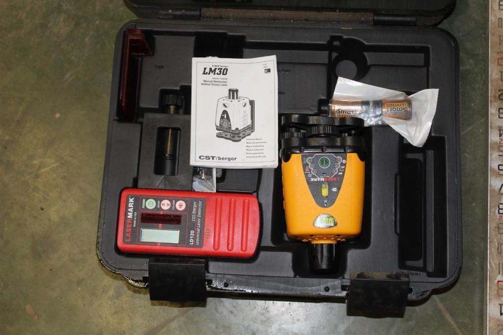 CST/BERGER LM30 ROTARY LASER IN CASE