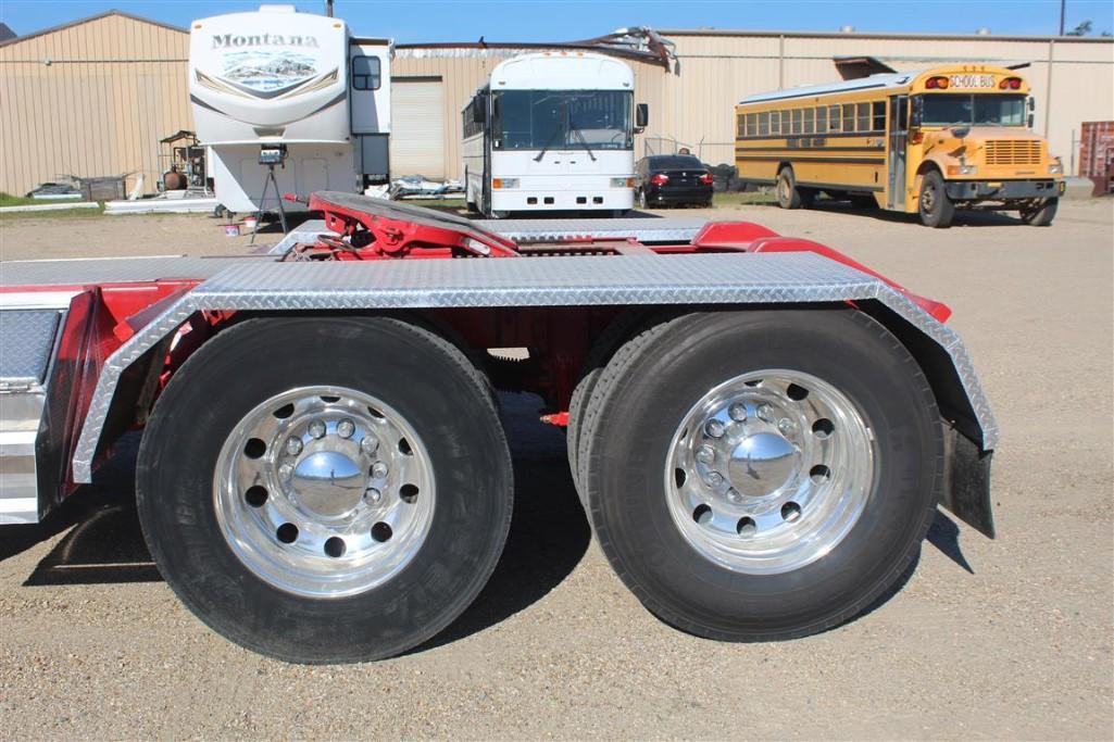 2012 PETERBILT 388