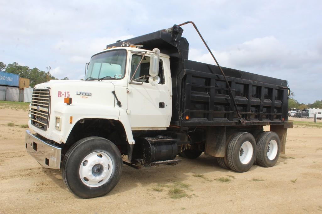 1996 FORD L8000