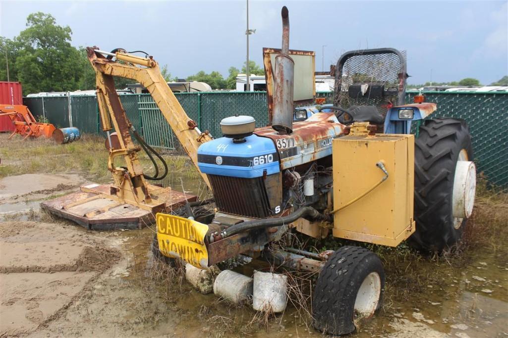 NEW HOLLAND 6610S W/ BOOM PARTS/REPAIRS