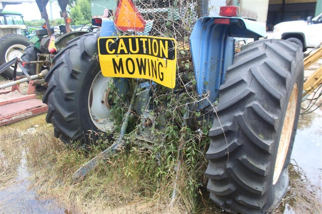 NEW HOLLAND 6610S W/ BOOM PARTS/REPAIRS