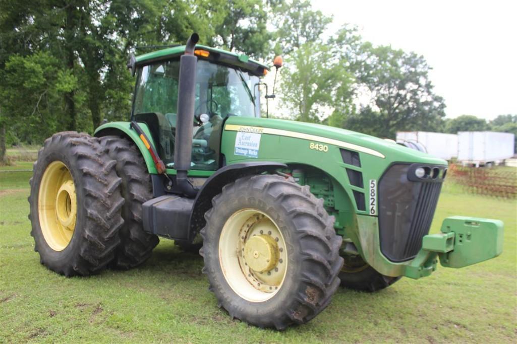 2007 JOHN DEERE 8430 4X4 and JOHN DEERE 1510C CARRY ALL SCRAPER