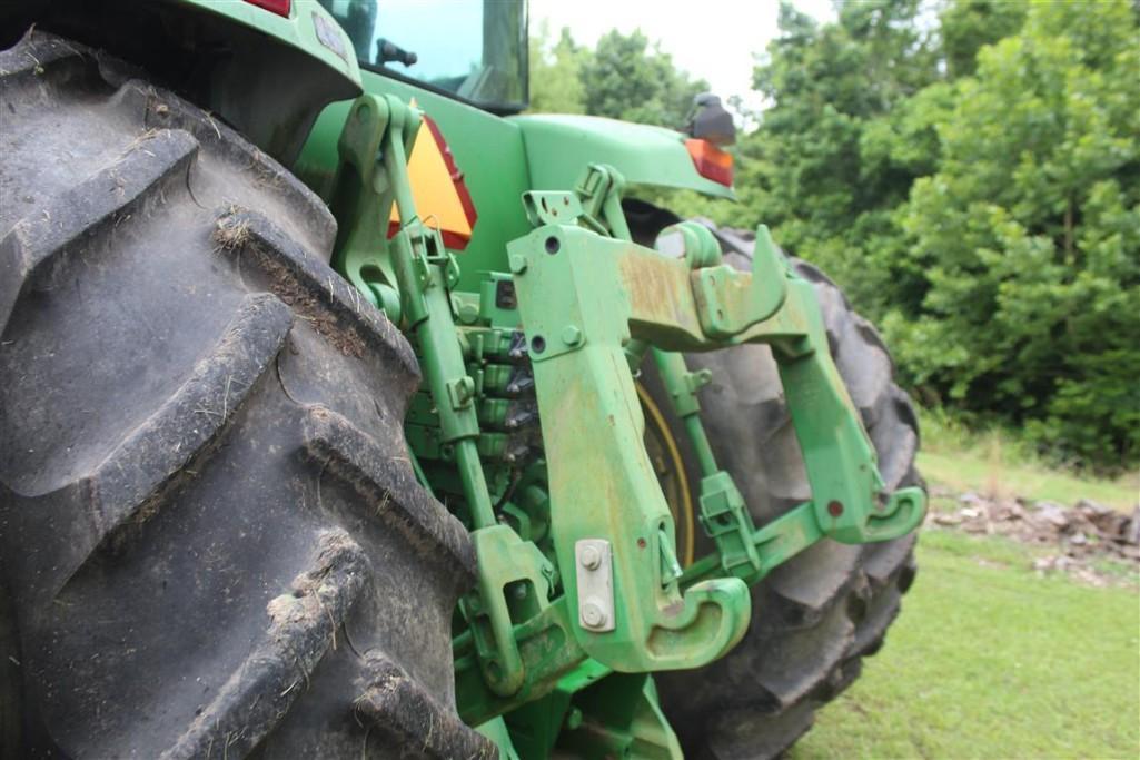 2007 JOHN DEERE 8430 4X4 and JOHN DEERE 1510C CARRY ALL SCRAPER