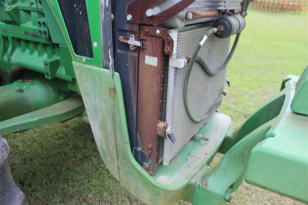 2007 JOHN DEERE 8430 4X4 and JOHN DEERE 1510C CARRY ALL SCRAPER