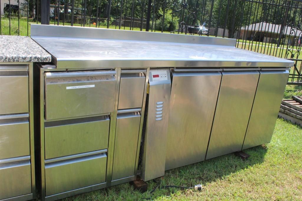 STAINLESS TABLE W/ 1 COOLER