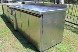 STAINLESS TABLE W/ 1 COOLER