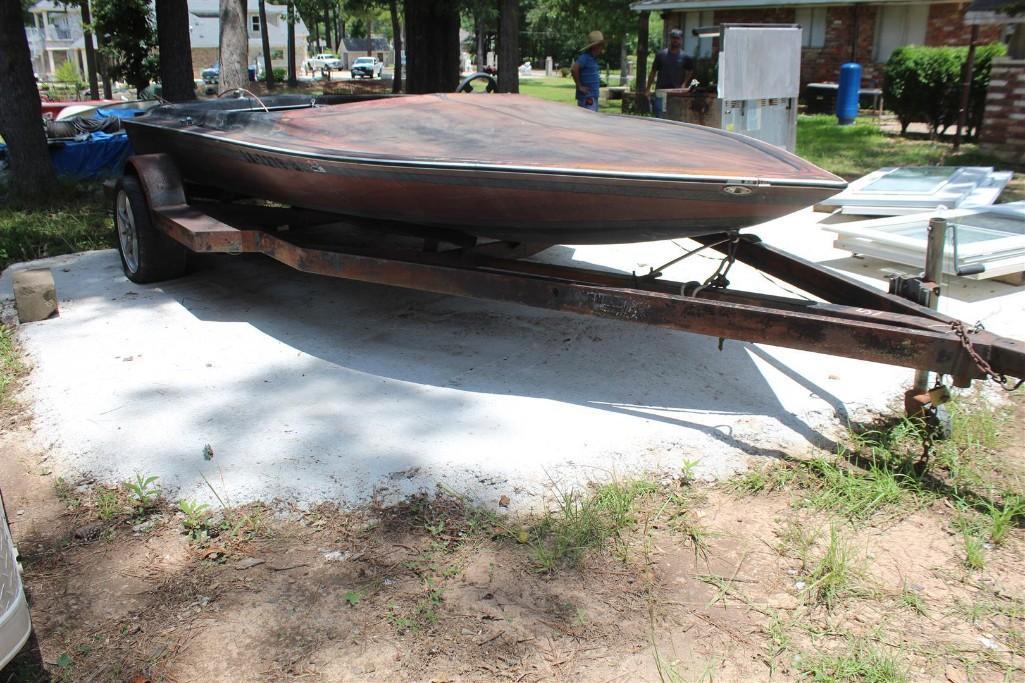 20FT FIBERGLASS SPEED BOAT W/ TRAILER