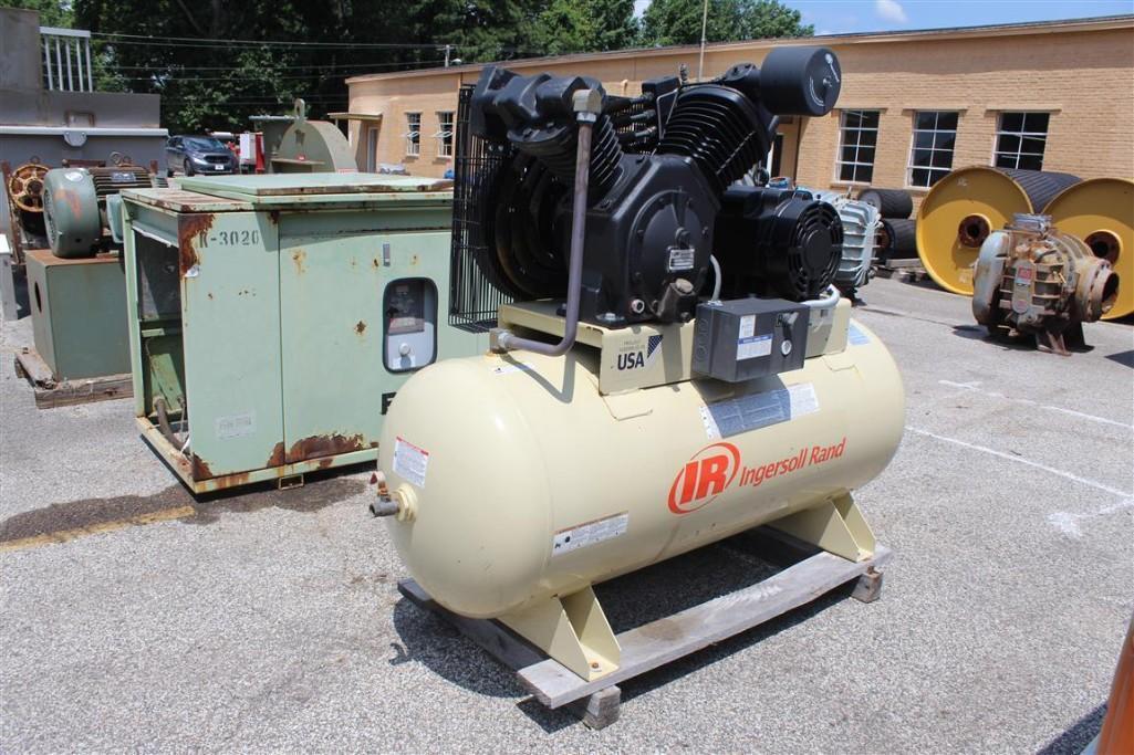 ELECTRIC INGERSOLL RAND SHOP COMPRESSOR 120GAL TANK CAP. 175 MAX PSI MODEL# 7100E15-V SN/ CBV602527