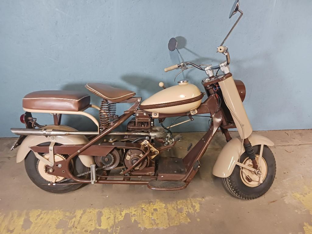 1957 CUSHMAN HUSKY 38M9-57 SCOOTER