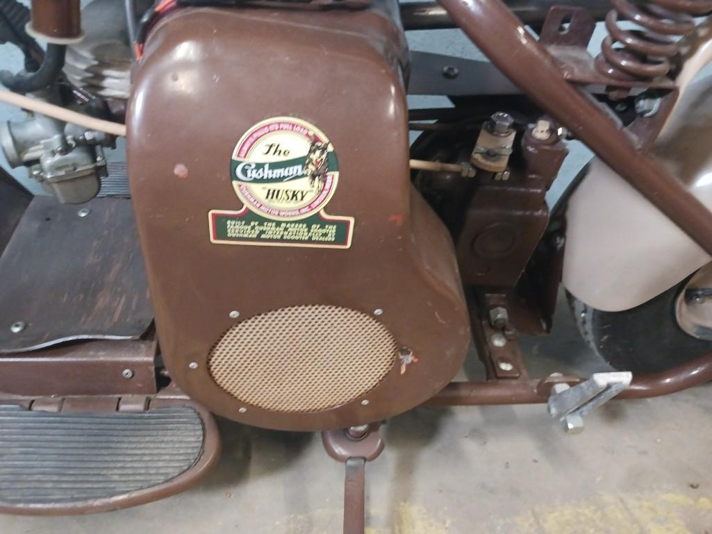 1957 CUSHMAN HUSKY 38M9-57 SCOOTER