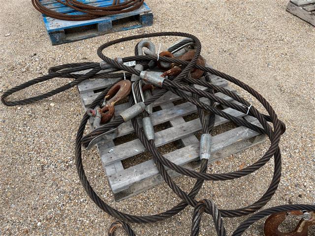 PALLET OF 4 1 1/4IN WIRE ROPE SLINGS