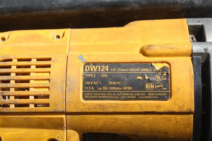 DEWALT DW124 ELECTRIC RIGHT ANGLE DRILL W/ CASE