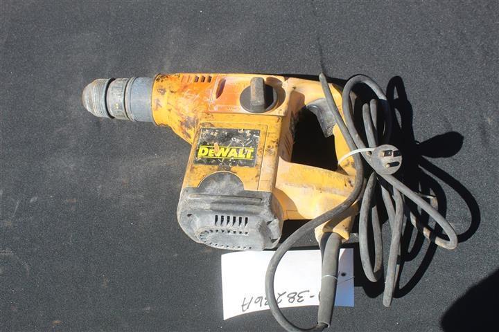 DEWALT D25404 ELECTRIC HAMMER DRILL