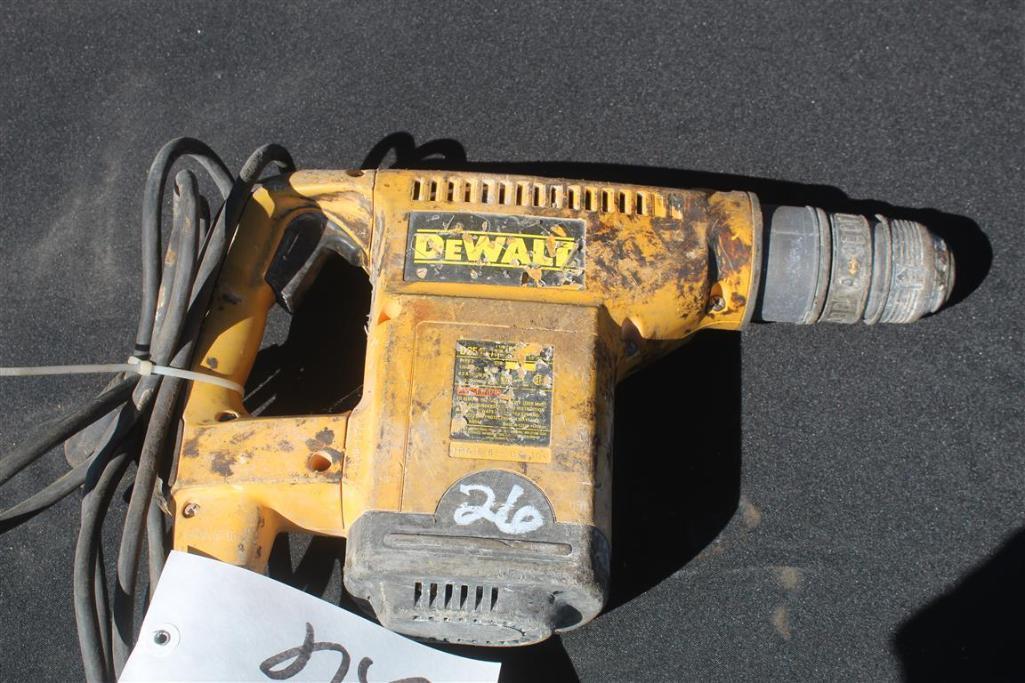 DEWALT D25404 ELECTRIC HAMMER DRILL