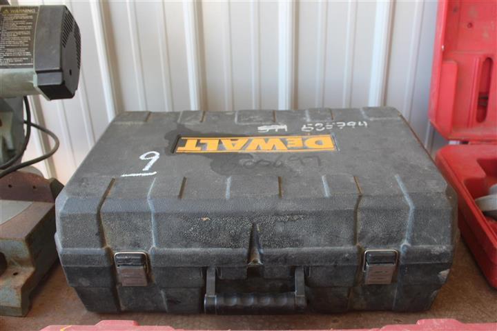 DEWALT ELECTRIC BAND SAW W/ CASE