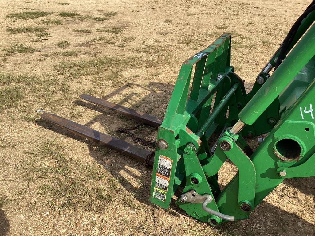 JOHN DEERE QUICK ATTACH PALLET FORKS