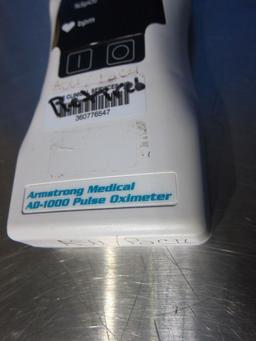 ARMSTRONG MEDICAL AD-1000 Oximeter - Pulse