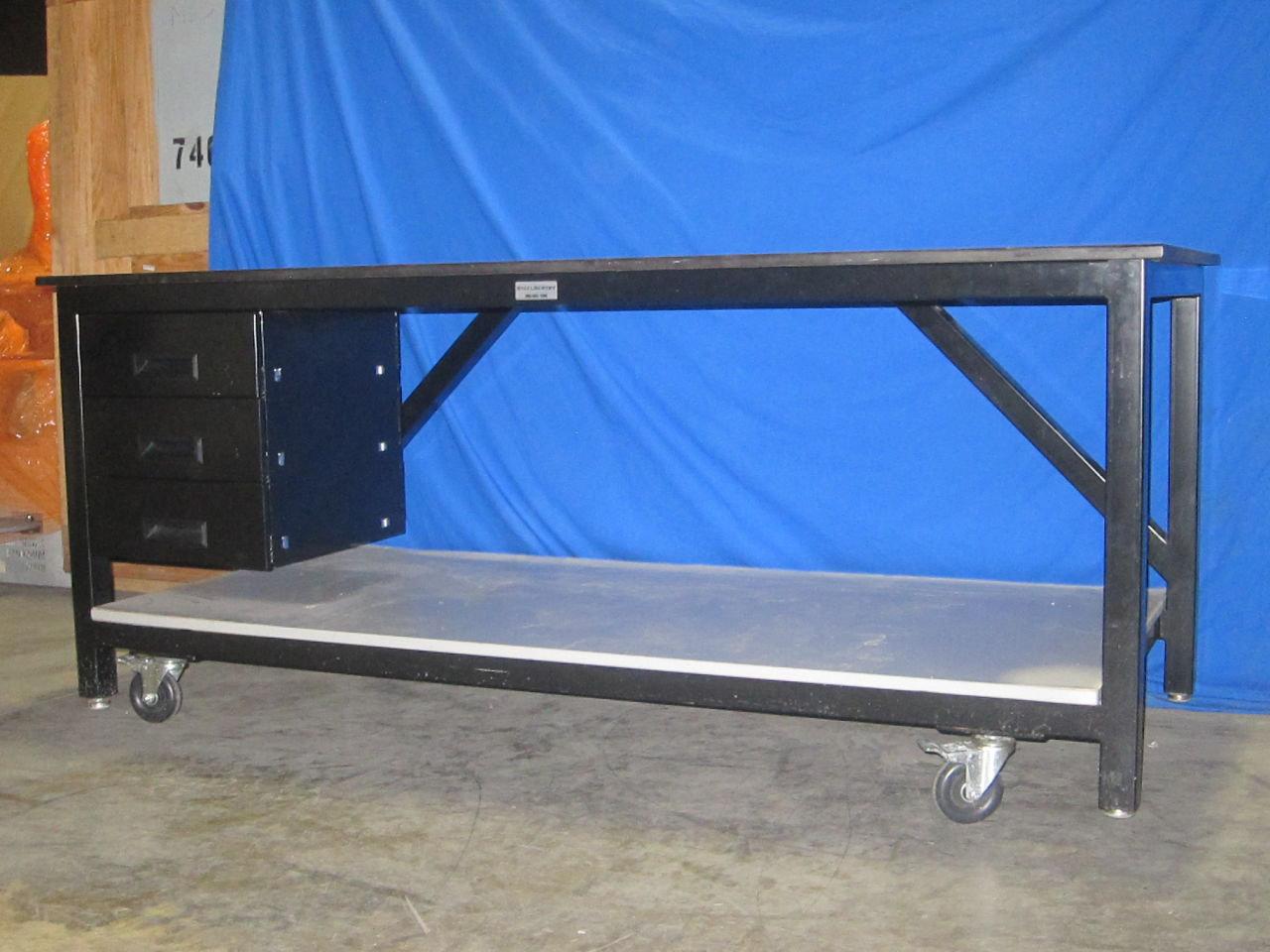 STEELSENTRY Rolling Table