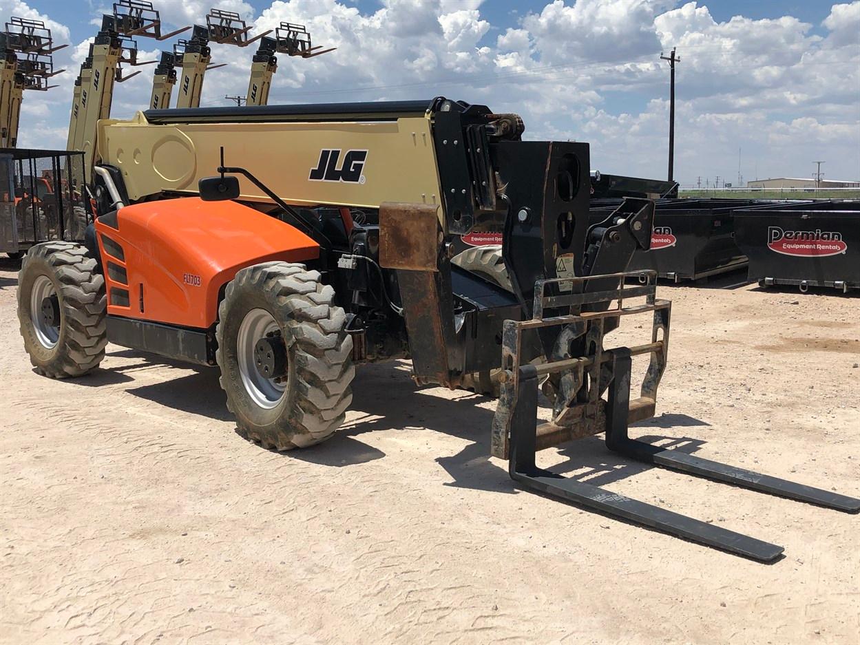 2017 JLG 1055 Telehandler, s/n 160083314, 10,000 Maximum Lift Capacity, 55' Maximum Lift Height,