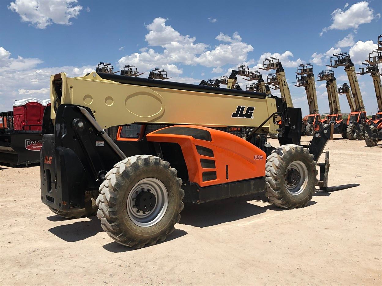 2017 JLG 1055 Telehandler, s/n 160083314, 10,000 Maximum Lift Capacity, 55' Maximum Lift Height,