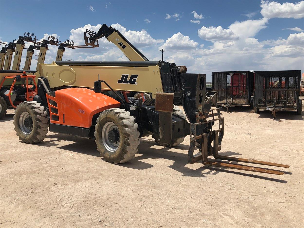 2017 JLG 1055 Telehandler, s/n 160083666, 10,000 Maximum Lift Capacity, 55' Maximum Lift Height,