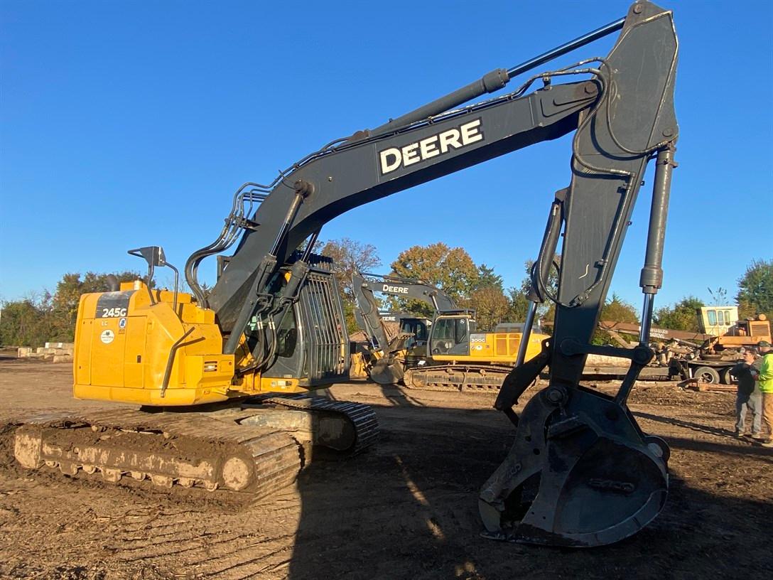 2020 DEERE 245G LC Excavator, s/n 1FF245GXCKF801095, 4465 hours, 1.29CY 42" ESCO Bucket w/