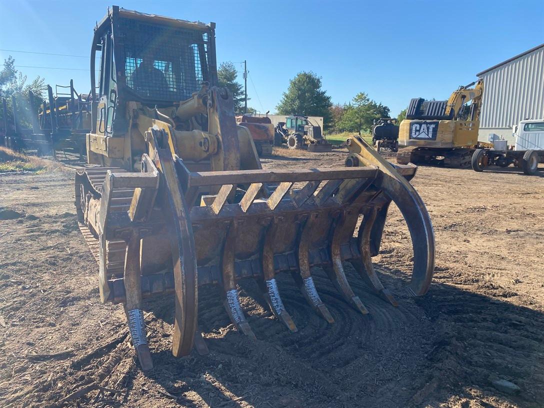 2005 CATERPILLAR 963C Track Loader, s/n CAT0963CCBBD01069, 20106 Hours, w/ Grapple Root Rake, Bolt-