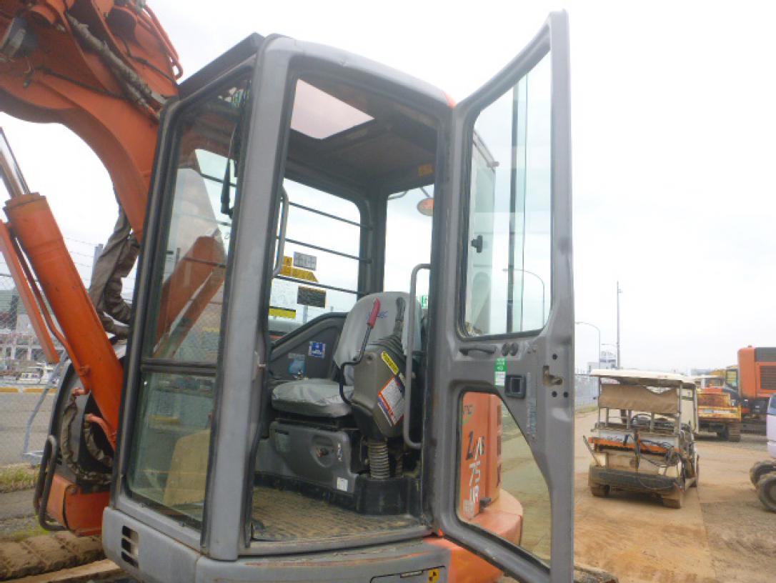 HITACHI ZX75UR 43392