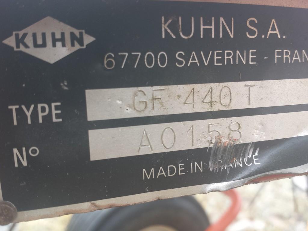 Kuhn GF440 4 star tedder