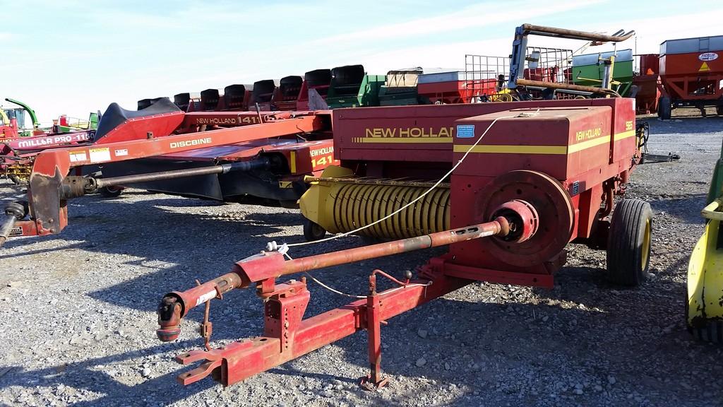 New Holland 565 Small Square Baler