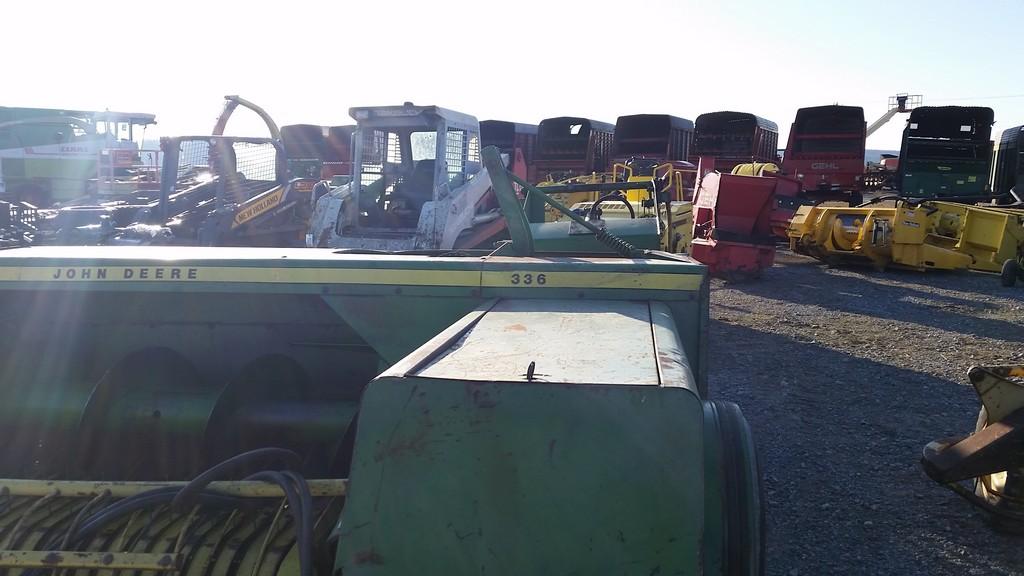 John Deere 336 Small Square Baler