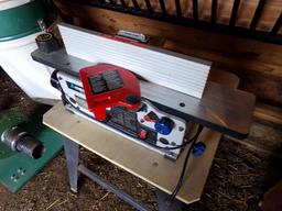 Delta Shop Master 6" Jointer, variable speed, on stand  -  MODEL JT160