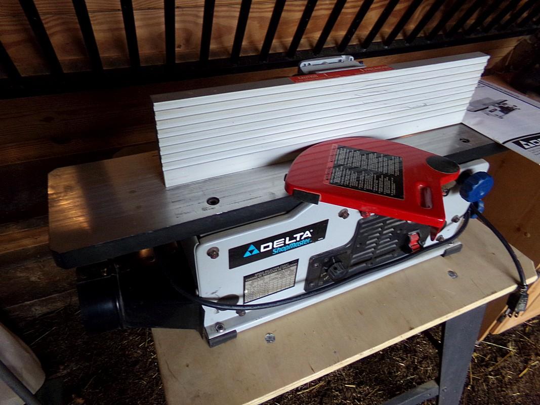 Delta Shop Master 6" Jointer, variable speed, on stand  -  MODEL JT160