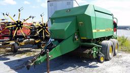 John Deere 100 Square Baler