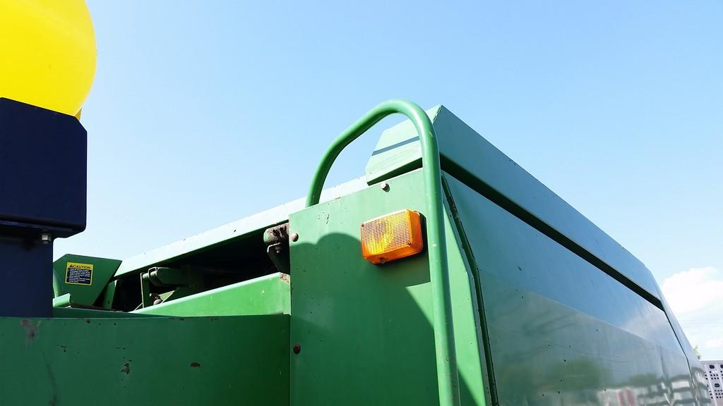 John Deere 100 Square Baler