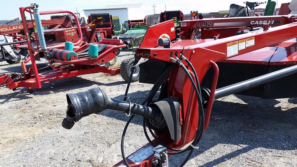 Case IH DC92 Discbine